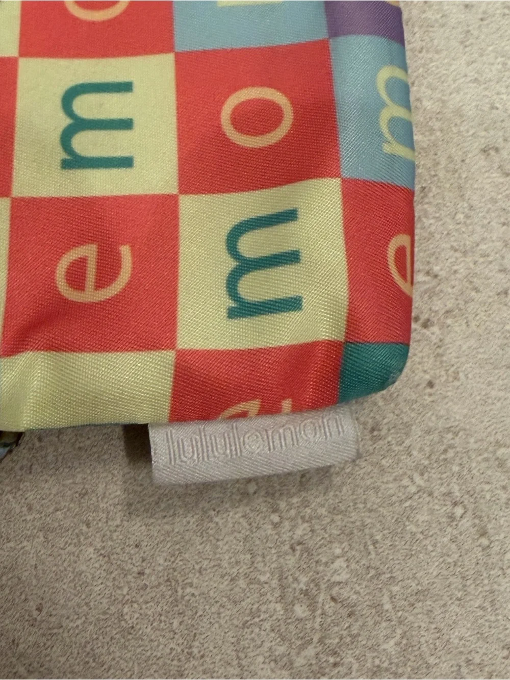 Lululemon athletica Multicolor Checker Coin Pouch • clippable mini wallet